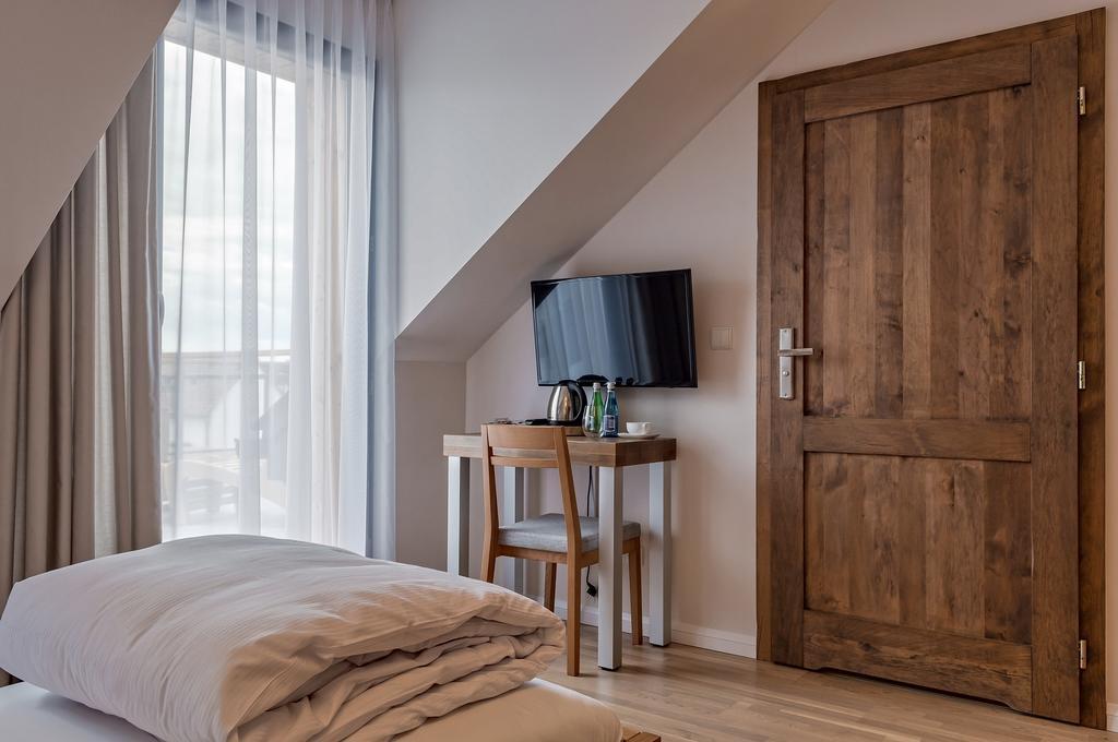 Hotel Naturum Milicz Bagian luar foto